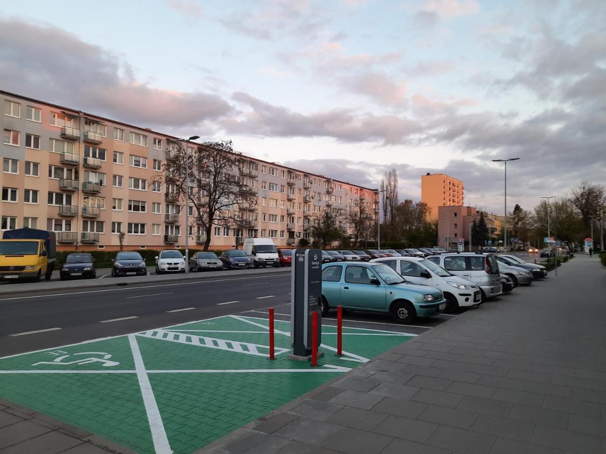 Mieszkanie 4-Pokojowe W Toruniu Przy Umk Extérieur photo